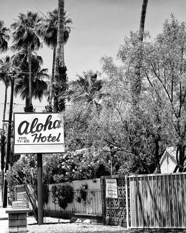 ALOHA HOTEL NOIR Palm Springs CA thumb