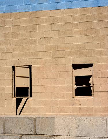 BROKEN WINDOWS IN PARADISE Palm Springs CA - Limited Edition of 21 thumb