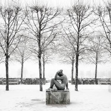 Snow in tuileries - Limited Edition 2 of 20 thumb