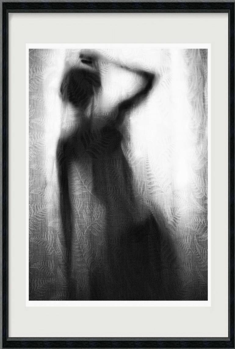 Original Fine Art Women Photography by Hélène Vallas Vincent