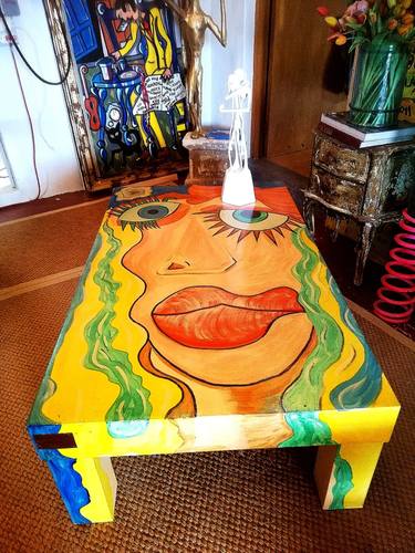 Pop Art Table thumb