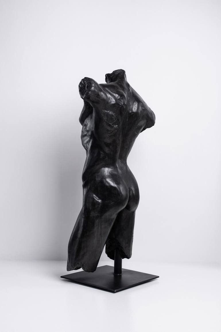 Original Figurative Men Sculpture by Rostyslav Karpukhin