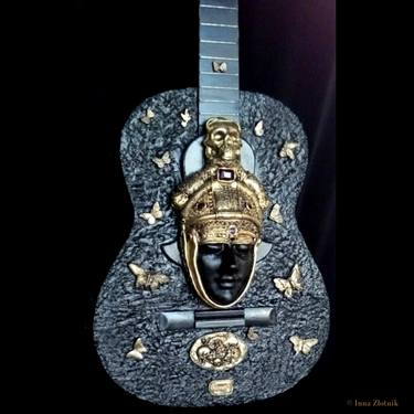 Saatchi Art Artist Inna Zlotnik; Sculpture, “Seer of The Past. Decorated guitar sculpture” #art