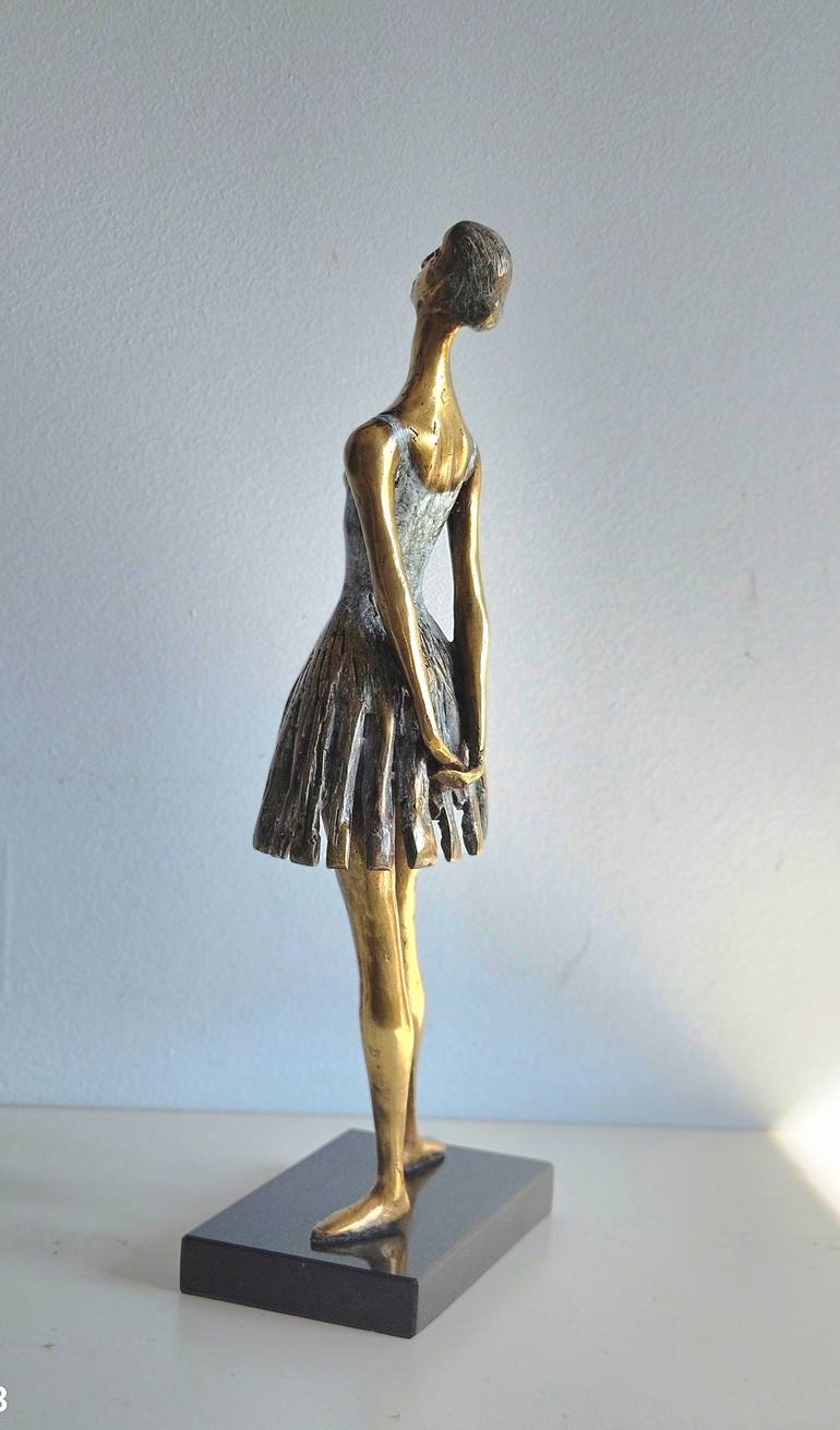 Original Contemporary Body Sculpture by Liubka Kirilova