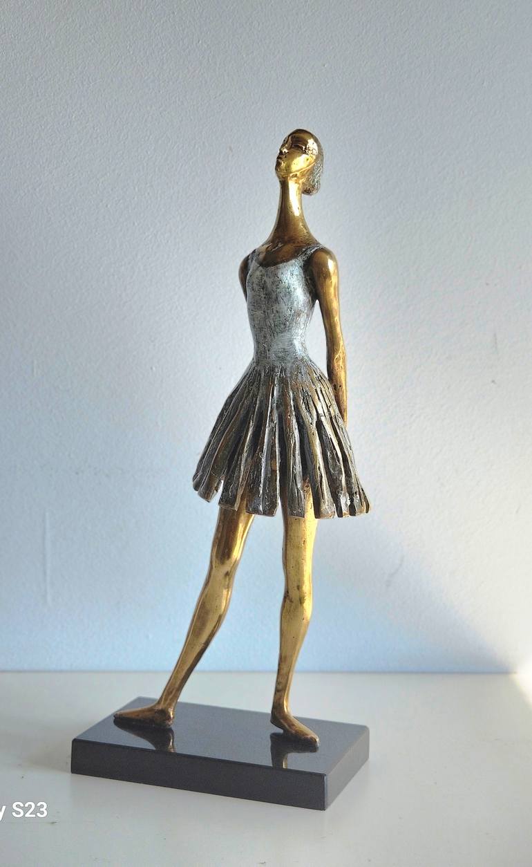 Original Contemporary Body Sculpture by Liubka Kirilova