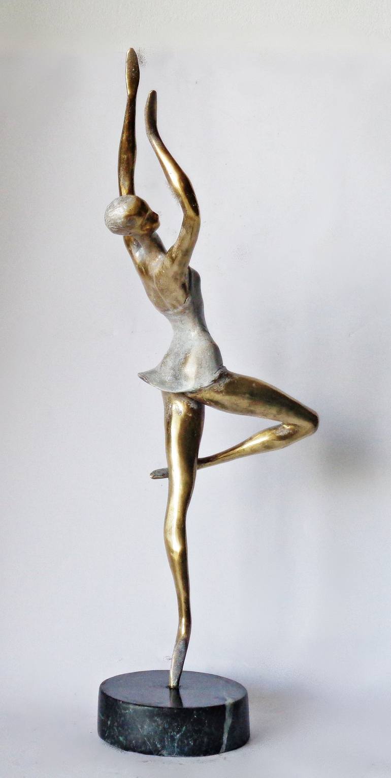 Original Figurative Body Sculpture by Liubka Kirilova