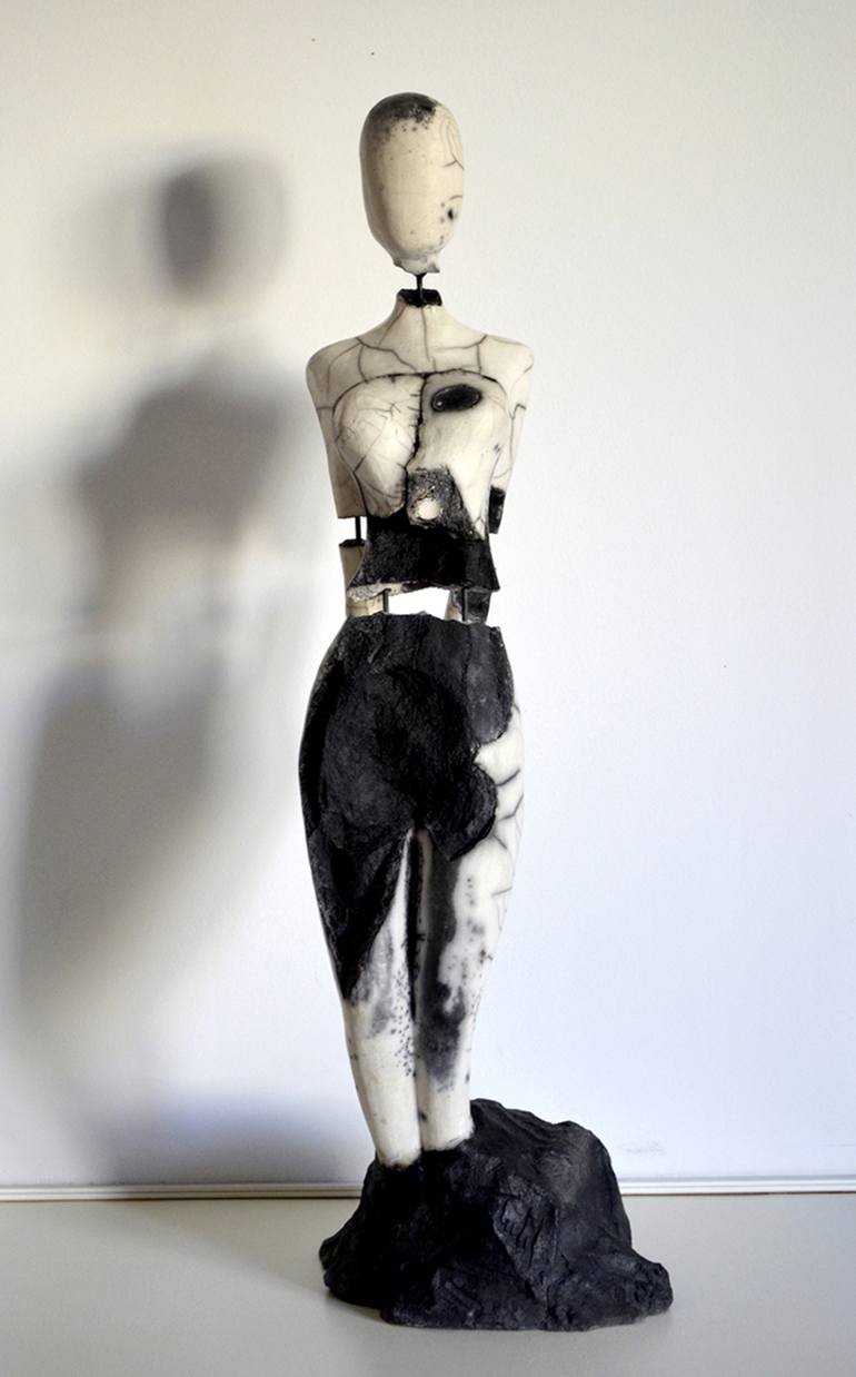 Original Women Sculpture by isabel robledo