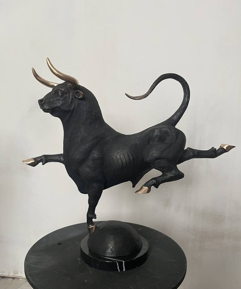 Original Art Deco Animal Sculpture by Vitaliy Semenchenko