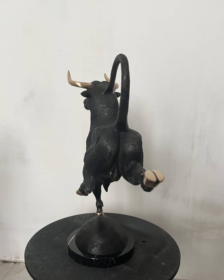 Original Art Deco Animal Sculpture by Vitaliy Semenchenko