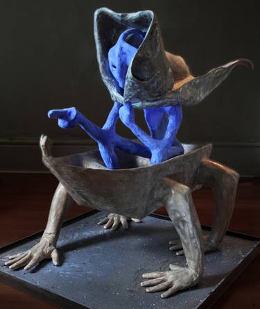 Original Figurative People Sculpture by Alexandre Mavrellis Oktan