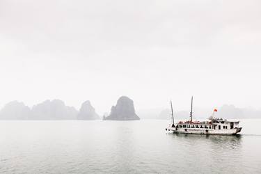 Misty Ha Long Bay (84x119cm) thumb