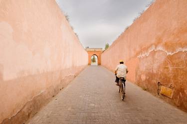 Exiting the Marrakesh Medina (84x119cm) thumb