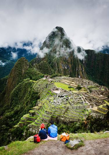 Admiring Machu Picchu (119x84cm) thumb