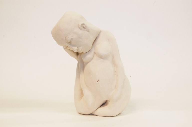 Original Figurative Body Sculpture by Yvonne Halfens