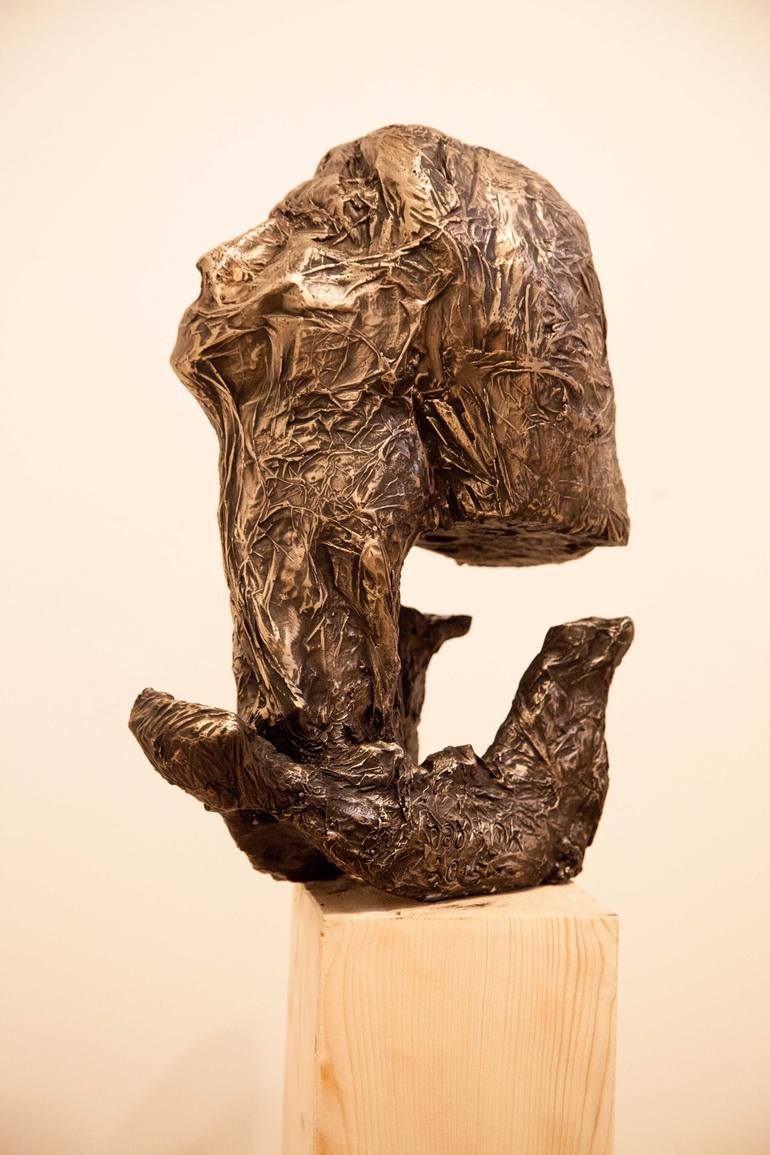 Original Women Sculpture by Ehud Offer