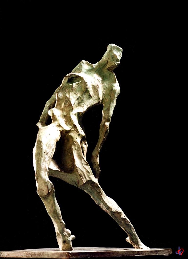 Original Figurative Women Sculpture by Roberto Tagliazucchi