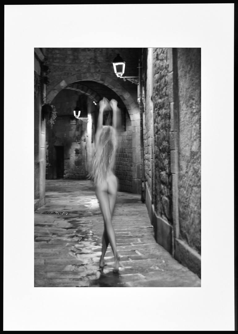 Original Photorealism Nude Photography by Dmitry Savchenko