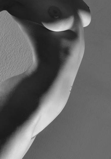 Original Photorealism Nude Photography by Dmitry Savchenko