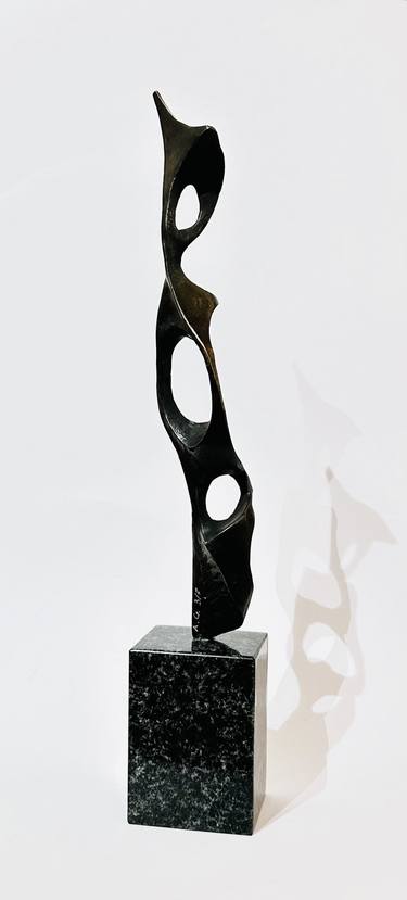 Original Modern Abstract Sculpture by Avetisyan Gor