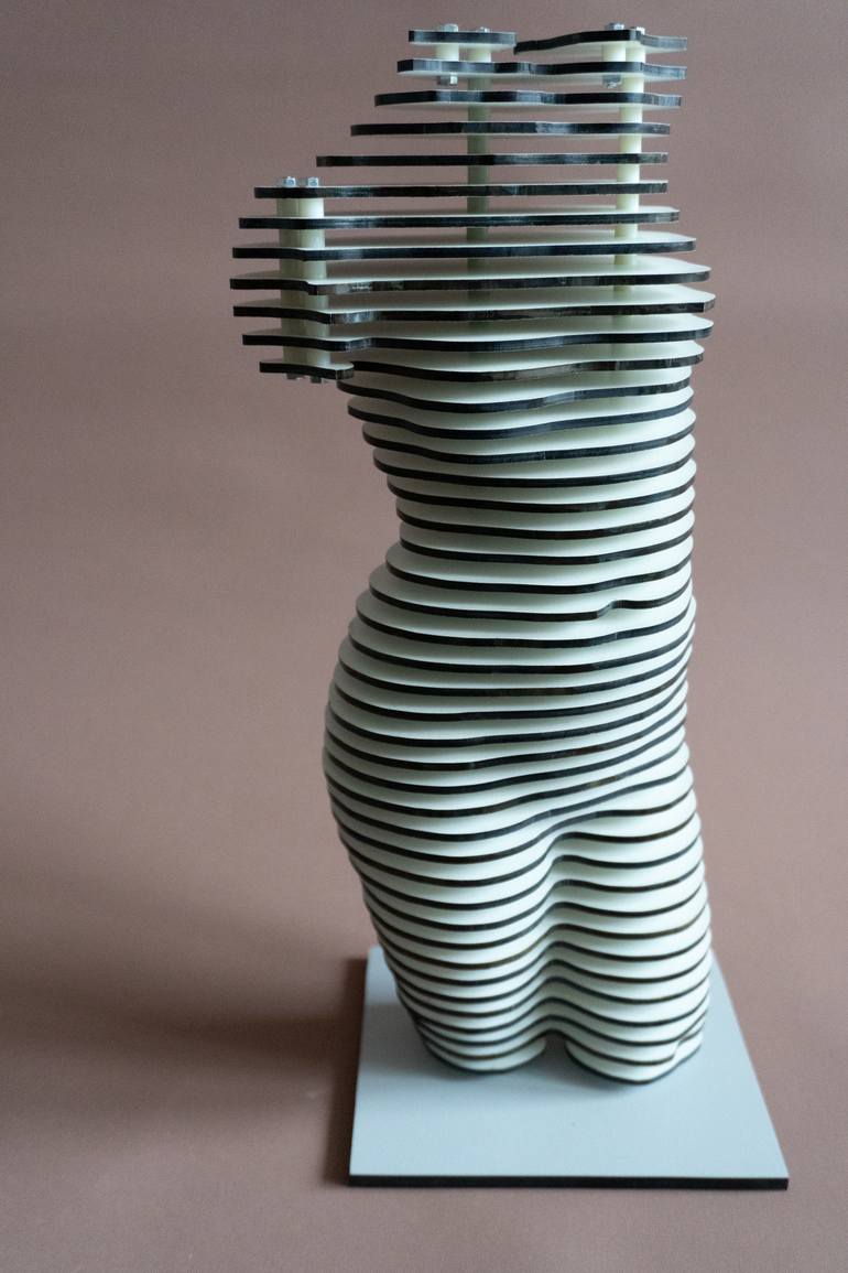 Original Body Sculpture by Yuriy Kraft