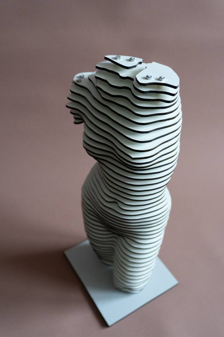 Original Figurative Body Sculpture by Yuriy Kraft