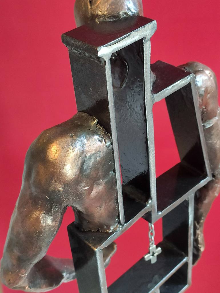 Original Figurative Men Sculpture by Yuriy Kraft