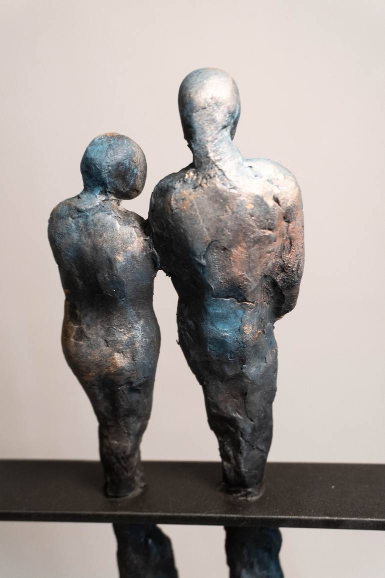 Original Figurative People Sculpture by Yuriy Kraft