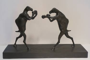 Original Figurative Animal Sculpture by Thomas Ostenberg