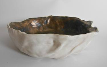 Medium White and Gold Swirl Sculpture Bowl thumb