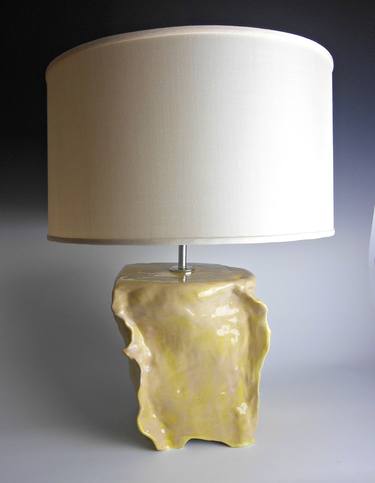 Yellow Organic-inspired Modern Table Lamp thumb