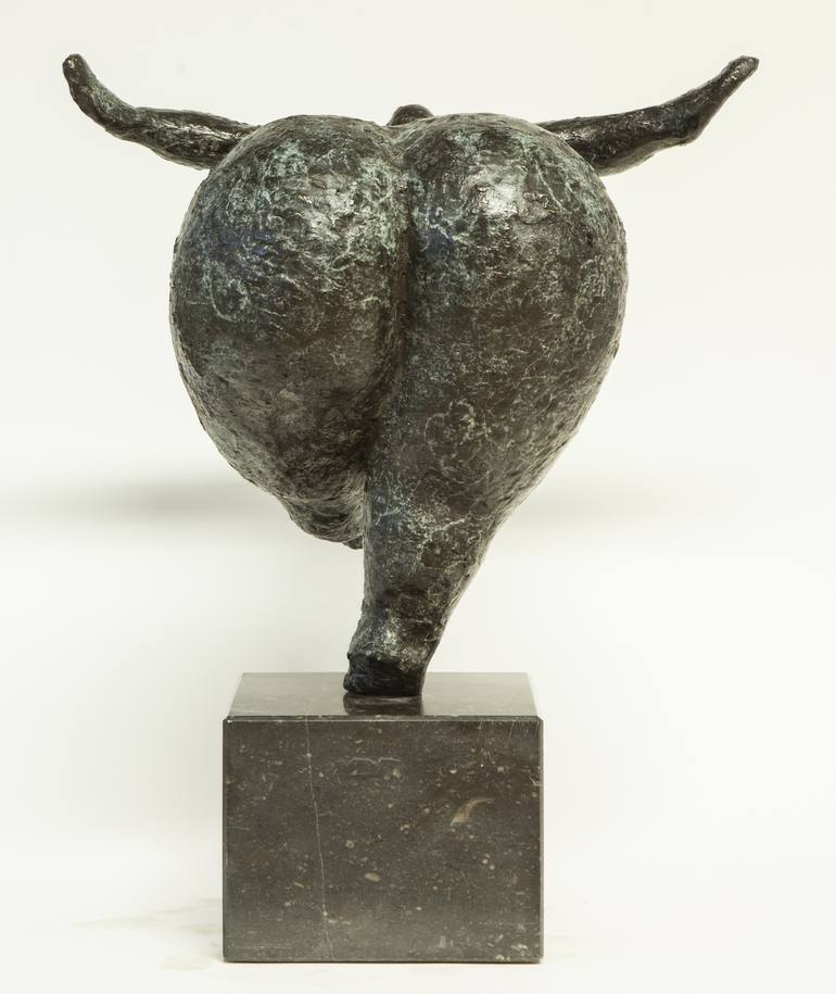 Original Figurative Women Sculpture by Wim Heesakkers