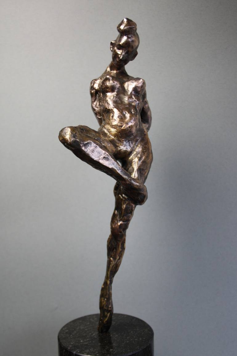 Alexandra Konstantinovna, Insight ,2015, bronze, 40 19 17 cm - Print