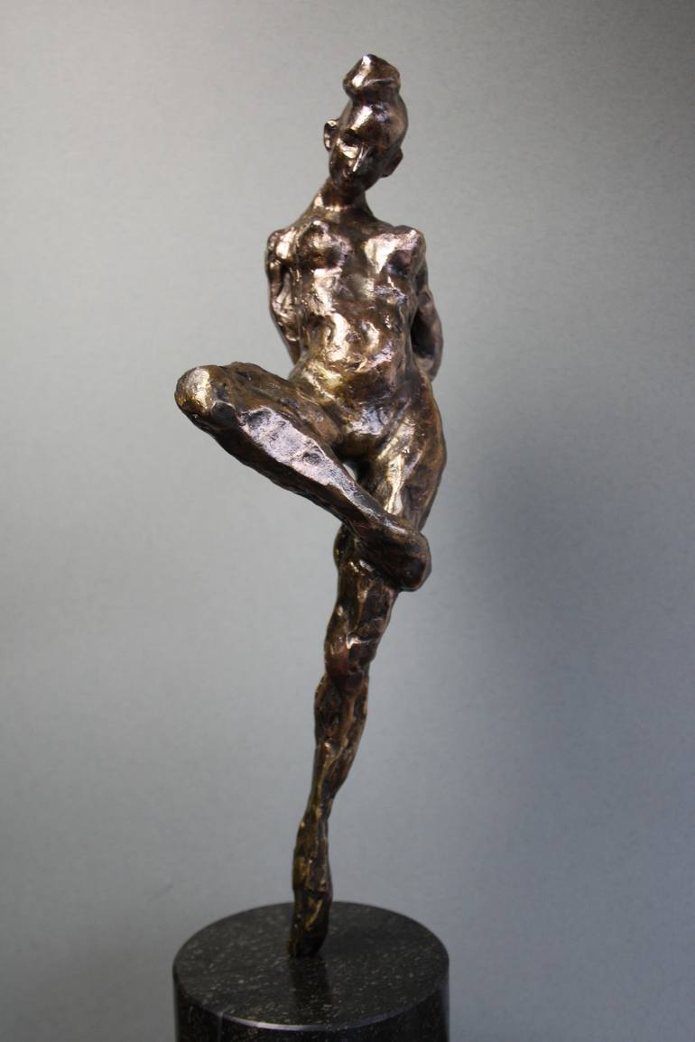 Original Women Sculpture by Alexandra Konstantinovna