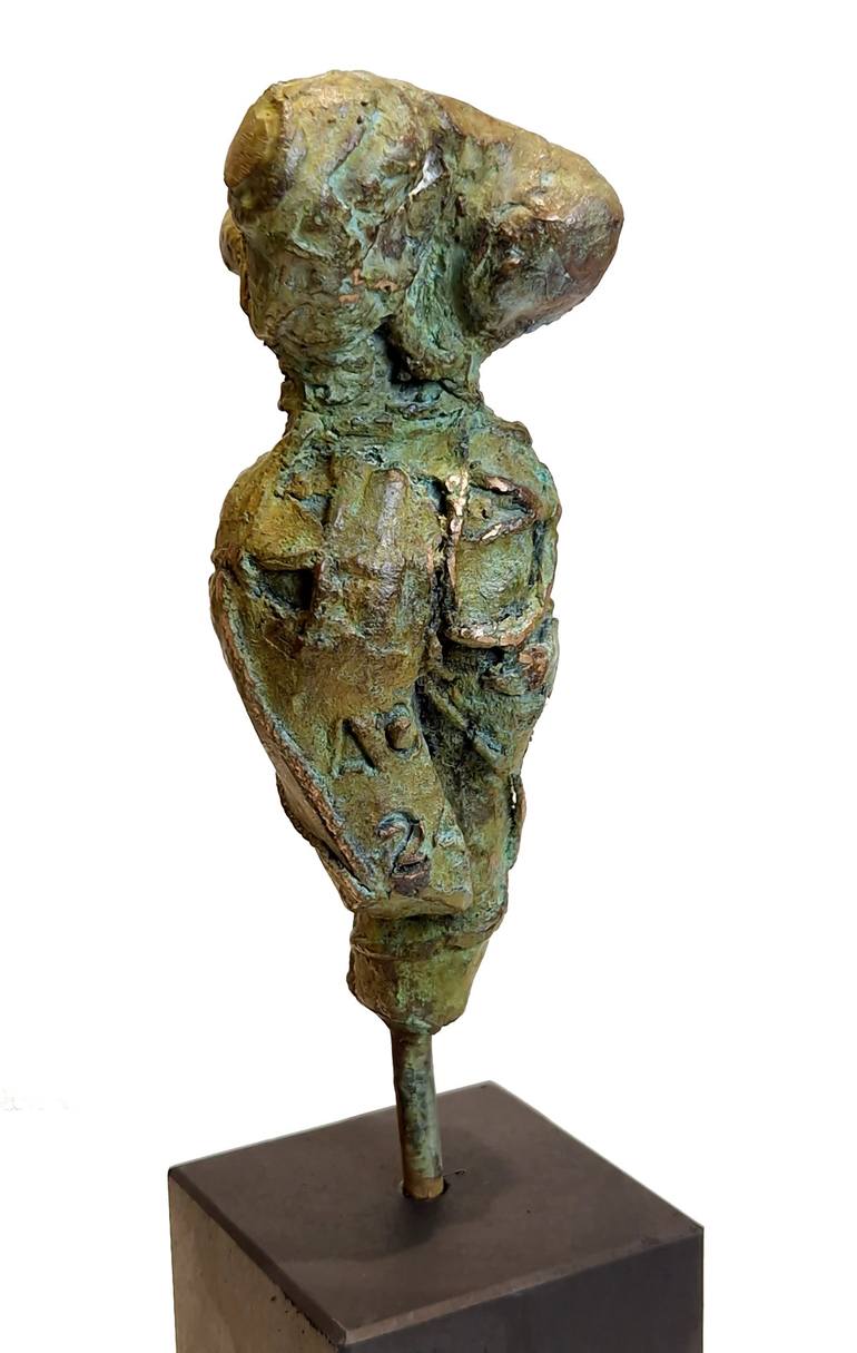 Original Expressionism Body Sculpture by Angelique Cremers