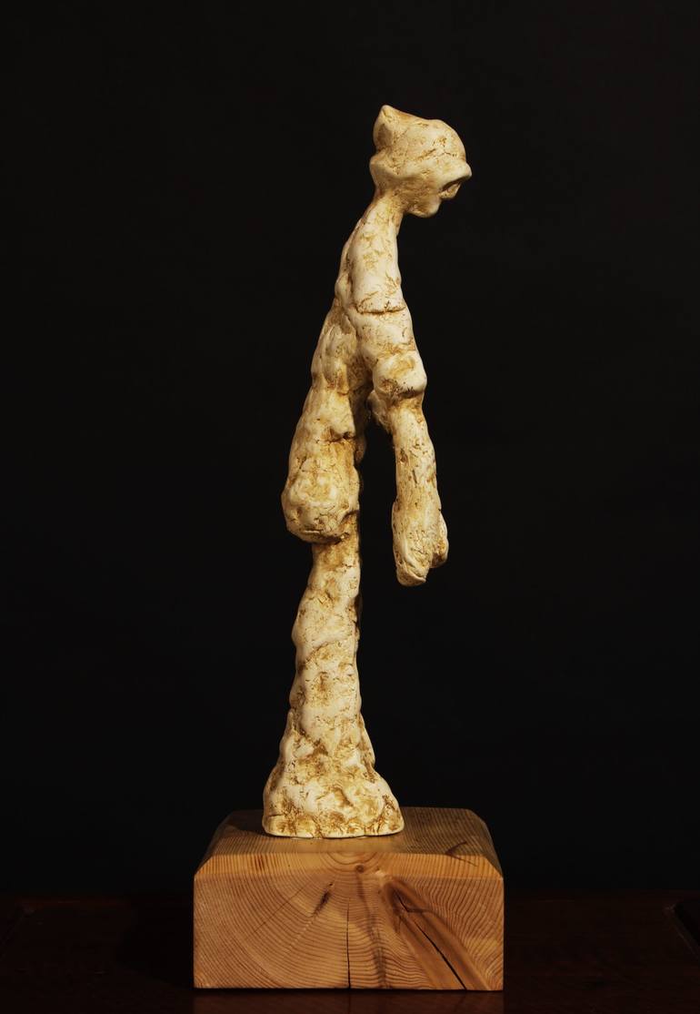 Original Contemporary Women Sculpture by Valeriu Cazacevschi