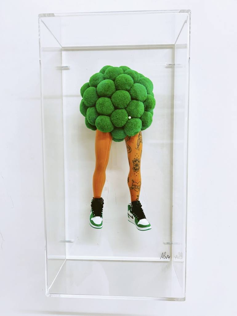 Original Contemporary People Mixed Media by Nicolette Bénard