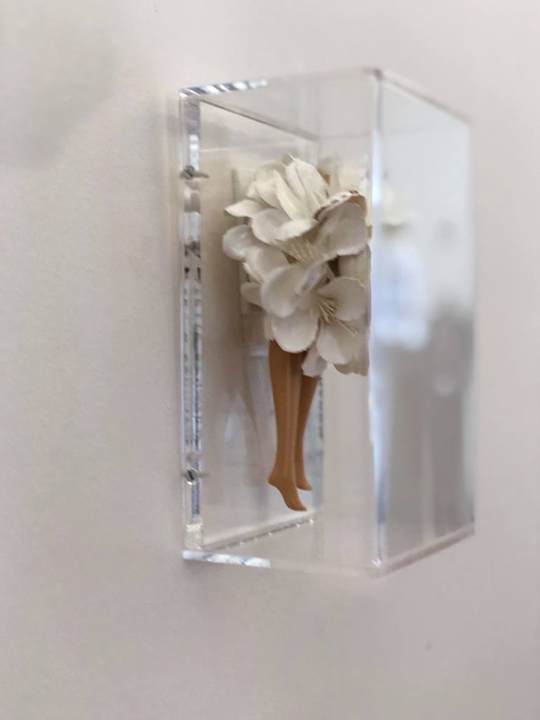 Original Conceptual Floral Sculpture by Nicolette Bénard