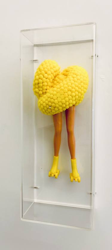 Yellow knit design thumb