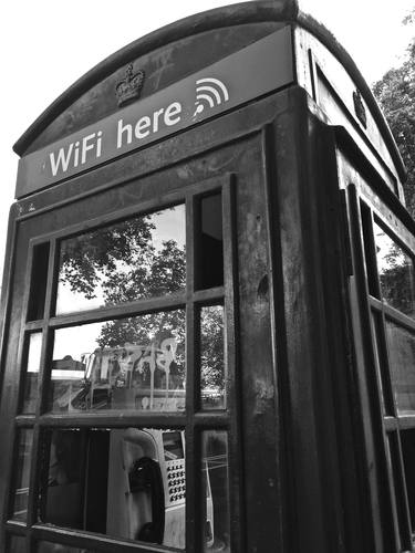 Vintage London Phone Booth - WIFI thumb