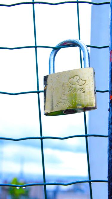 Locked in Love in Paris thumb