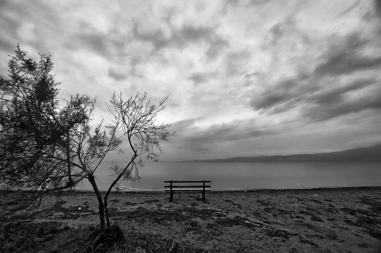 Loner bench photography: Để tìm lại chính mình, bạn cần tìm đến sự yên tĩnh và đơn độc. Bộ sưu tập Loner bench photography sẽ đưa bạn đến với những góc nhìn đẹp mắt và ý nghĩa về sự cô đơn, giúp bạn tìm thấy sự yên tĩnh trong tâm hồn từ những suy nghĩ, trải nghiệm cá nhân của mình.
