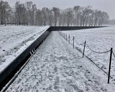 Vietnam Wall thumb