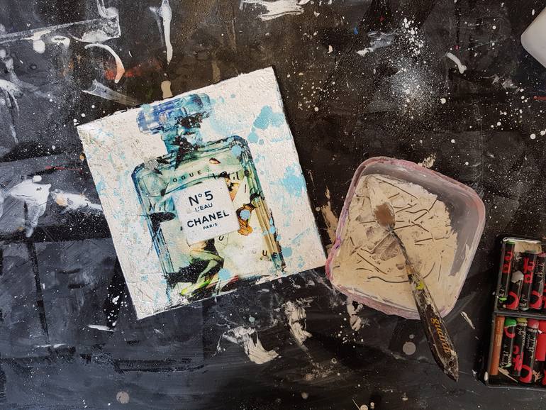 Original Figurative Pop Culture/Celebrity Painting by Caroline Weber