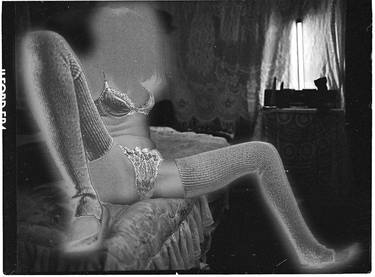 Original Photorealism Nude Photography by Stefan Neubauer