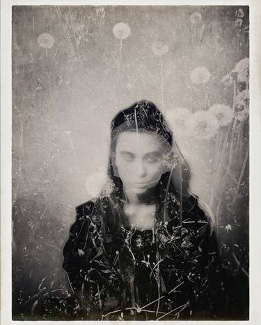 Original Abstract Portrait Photography by Eliza Tsitsimeaua-Badoiu