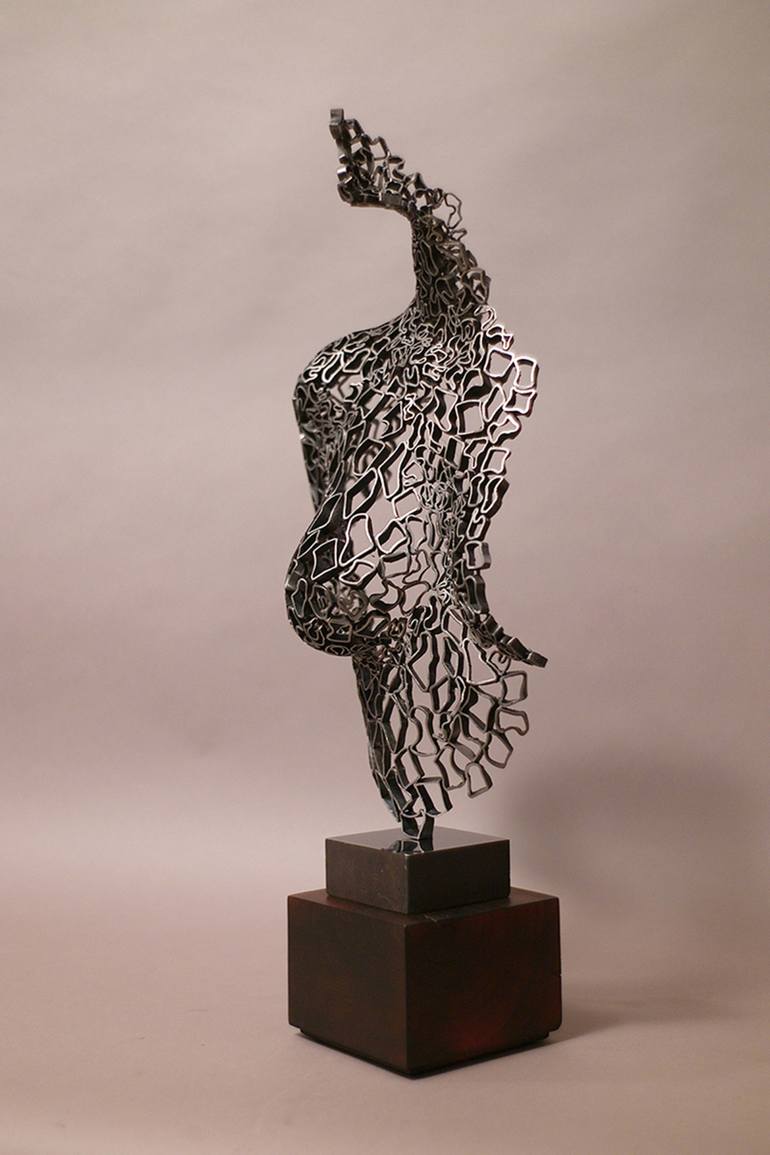 Original Figurative Body Sculpture by Nicolas Desbons