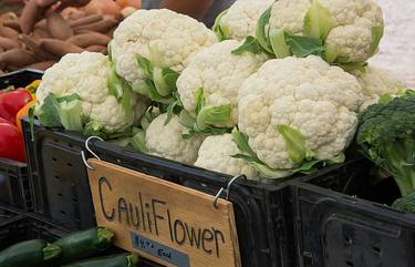 Cauliflower at the Market thumb