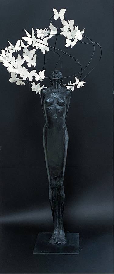 Original Women Sculpture by Laurence Perratzi