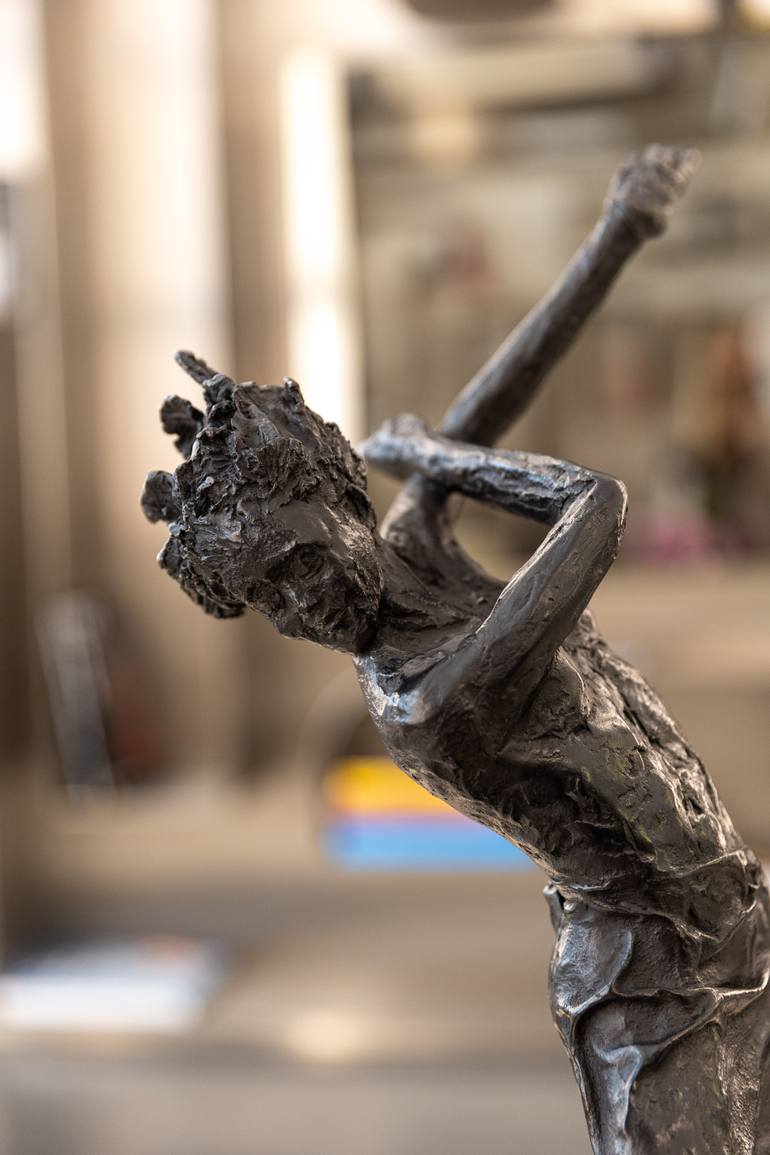 Original Contemporary Women Sculpture by Laurence Perratzi