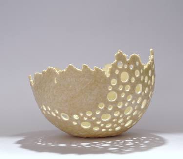 Decorative paper bowl thumb